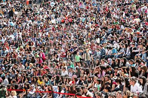 crowd-people-14285590