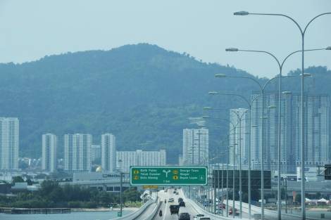 Cosmopolises: A Necessary Interpretation of the World of the&nbsp;Future